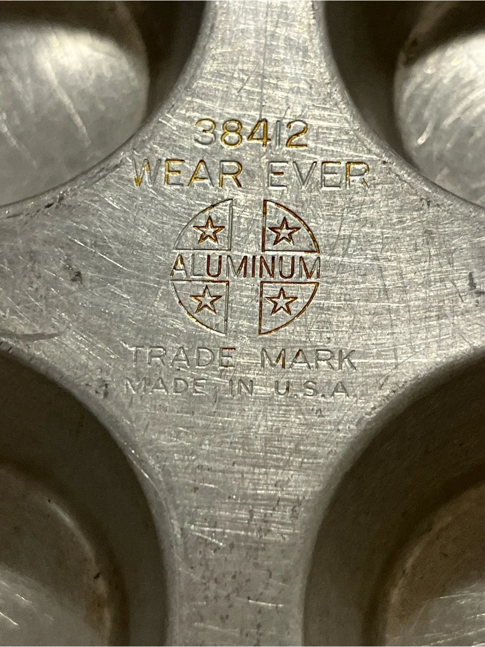 Vintge Wear Ever Aluminum Muffin Tin 12 Cup Baking Pan Vintage 38412 Made in USA